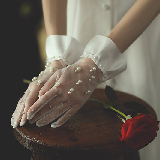 Satin Edge Tulle Bridal Gloves with Pearl - Lya's wedding