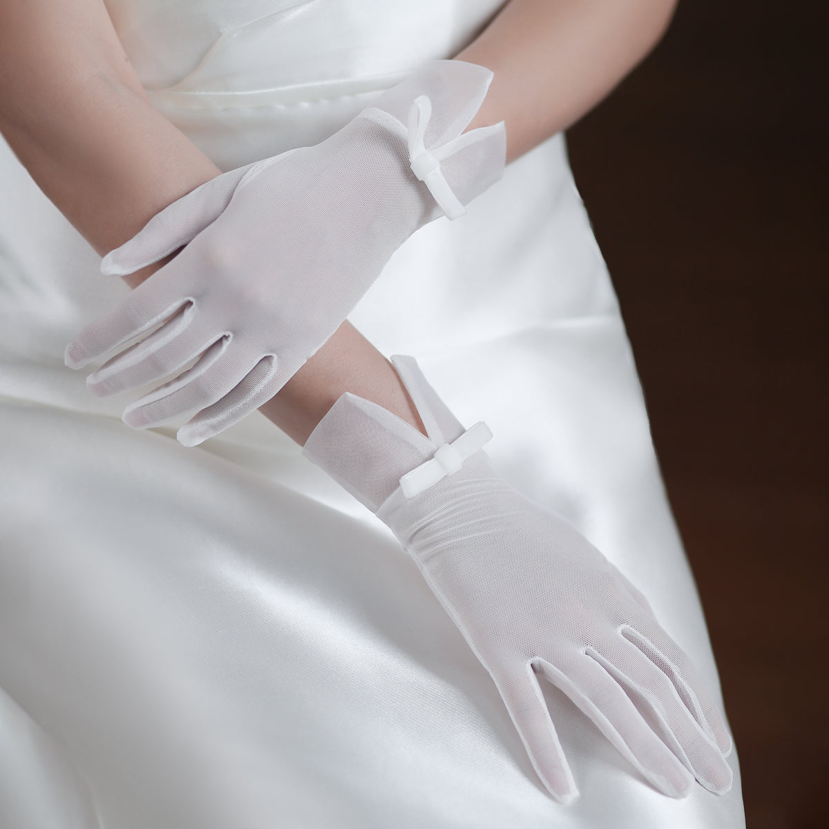 Tulle Bridal Gloves with Bow - Lya's wedding